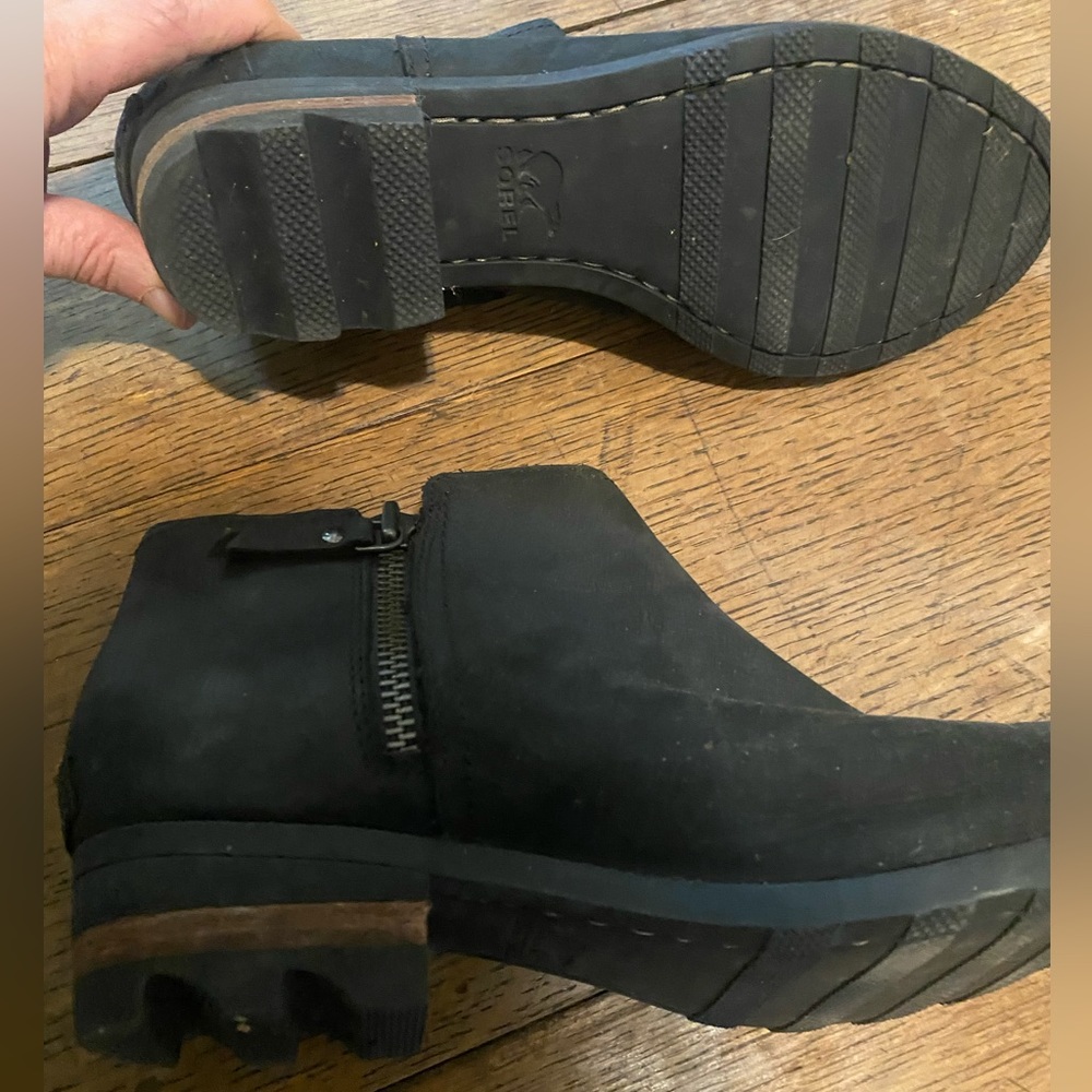 Sorel low boots